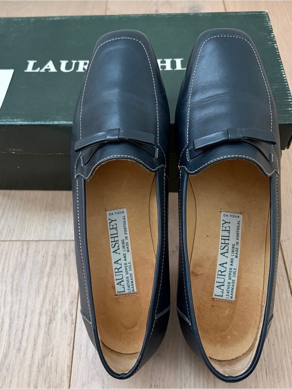 Laura Ashley Dark Navy Blue Loafers Heels Size 37 - Picture 2 of 12
